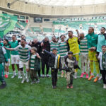 Bursaspor-Kırşehir FSK maçın sonrasında futbolcular galibiyet sevincini taraftarlarla paylaştı.