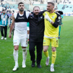 Bursaspor-Kırşehir FSK maçın sonrasında futbolcular galibiyet sevincini taraftarlarla paylaştı.