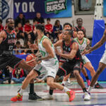 2024-2025 sezonunda ülkemizi FIBA Europe Cup’ta temsil eden TOFAŞ, çeyrek final rövanş karşılaşmasında İspanyol temsilcisi Surne Bilbao Basket'i 102-93 yendi.