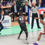 2024-2025 sezonunda ülkemizi FIBA Europe Cup’ta temsil eden TOFAŞ, çeyrek final rövanş karşılaşmasında İspanyol temsilcisi Surne Bilbao Basket'i 102-93 yendi.