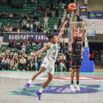 2024-2025 sezonunda ülkemizi FIBA Europe Cup’ta temsil eden TOFAŞ, çeyrek final rövanş karşılaşmasında İspanyol temsilcisi Surne Bilbao Basket'i 102-93 yendi.