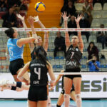 Akın Güler'in objektifinden; Nilüfer Belediyespor'un ligin son maçında kümede kalmayı garantilediği Sarıyer Belediyespor mücadelesinden kareler.