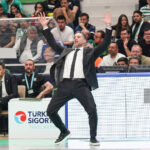 Türkiye Sigorta Türkiye Basketbol Süper Ligi Asım Pars Sezonu 24. Haftasında Bursaspor Yörsan, sıralamada 2. Durumdaki Beşiktaş Fibabanka’ya farklı yenildi: 121-91. Beşiktaş Koçu Dusan Alimpiyeviç.