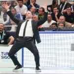 Türkiye Sigorta Türkiye Basketbol Süper Ligi Asım Pars Sezonu 24. Haftasında Bursaspor Yörsan, sıralamada 2. Durumdaki Beşiktaş Fibabanka’ya farklı yenildi: 121-91. Beşiktaş Koçu Dusan Alimpiyeviç.