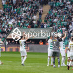 Bursaspor, 23 Elazığ FK karşısında sahadan 3-1 galip ayrılarak taraftarlarına büyük bir sevinç yaşattı. İşte Akın Güler’in objektifinden 3 gollü galibiyetin en güzel kareleri.
