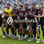 Bursaspor, 23 Elazığ FK karşısında sahadan 3-1 galip ayrılarak taraftarlarına büyük bir sevinç yaşattı. İşte Akın Güler’in objektifinden 3 gollü galibiyetin en güzel kareleri.