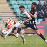 Bursaspor, 23 Elazığ FK karşısında sahadan 3-1 galip ayrılarak taraftarlarına büyük bir sevinç yaşattı. İşte Akın Güler’in objektifinden 3 gollü galibiyetin en güzel kareleri.