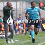 Bursaspor, 23 Elazığ FK karşısında sahadan 3-1 galip ayrılarak taraftarlarına büyük bir sevinç yaşattı. İşte Akın Güler’in objektifinden 3 gollü galibiyetin en güzel kareleri.