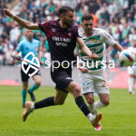 Bursaspor, 23 Elazığ FK karşısında sahadan 3-1 galip ayrılarak taraftarlarına büyük bir sevinç yaşattı. İşte Akın Güler’in objektifinden 3 gollü galibiyetin en güzel kareleri.