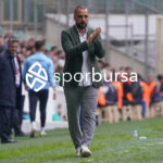 Bursaspor, 23 Elazığ FK karşısında sahadan 3-1 galip ayrılarak taraftarlarına büyük bir sevinç yaşattı. İşte Akın Güler’in objektifinden 3 gollü galibiyetin en güzel kareleri.