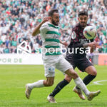 Bursaspor, 23 Elazığ FK karşısında sahadan 3-1 galip ayrılarak taraftarlarına büyük bir sevinç yaşattı. İşte Akın Güler’in objektifinden 3 gollü galibiyetin en güzel kareleri.