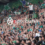 Bursaspor, 23 Elazığ FK karşısında sahadan 3-1 galip ayrılarak taraftarlarına büyük bir sevinç yaşattı. İşte Akın Güler’in objektifinden 3 gollü galibiyetin en güzel kareleri.