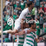 Bursaspor, 23 Elazığ FK karşısında sahadan 3-1 galip ayrılarak taraftarlarına büyük bir sevinç yaşattı. İşte Akın Güler’in objektifinden 3 gollü galibiyetin en güzel kareleri.