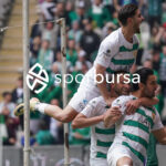 Bursaspor, 23 Elazığ FK karşısında sahadan 3-1 galip ayrılarak taraftarlarına büyük bir sevinç yaşattı. İşte Akın Güler’in objektifinden 3 gollü galibiyetin en güzel kareleri.