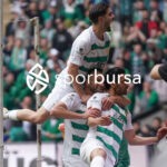 Bursaspor, 23 Elazığ FK karşısında sahadan 3-1 galip ayrılarak taraftarlarına büyük bir sevinç yaşattı. İşte Akın Güler’in objektifinden 3 gollü galibiyetin en güzel kareleri.