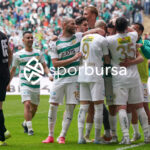 Bursaspor, 23 Elazığ FK karşısında sahadan 3-1 galip ayrılarak taraftarlarına büyük bir sevinç yaşattı. İşte Akın Güler’in objektifinden 3 gollü galibiyetin en güzel kareleri.
