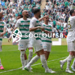 Bursaspor, 23 Elazığ FK karşısında sahadan 3-1 galip ayrılarak taraftarlarına büyük bir sevinç yaşattı. İşte Akın Güler’in objektifinden 3 gollü galibiyetin en güzel kareleri.