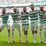 Bursaspor, 23 Elazığ FK karşısında sahadan 3-1 galip ayrılarak taraftarlarına büyük bir sevinç yaşattı. İşte Akın Güler’in objektifinden 3 gollü galibiyetin en güzel kareleri.