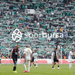 Bursaspor, 23 Elazığ FK karşısında sahadan 3-1 galip ayrılarak taraftarlarına büyük bir sevinç yaşattı. İşte Akın Güler’in objektifinden 3 gollü galibiyetin en güzel kareleri.