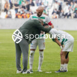 Bursaspor, 23 Elazığ FK karşısında sahadan 3-1 galip ayrılarak taraftarlarına büyük bir sevinç yaşattı. İşte Akın Güler’in objektifinden 3 gollü galibiyetin en güzel kareleri.