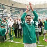 Bursaspor, 23 Elazığ FK karşısında sahadan 3-1 galip ayrılarak taraftarlarına büyük bir sevinç yaşattı. İşte Akın Güler’in objektifinden 3 gollü galibiyetin en güzel kareleri.